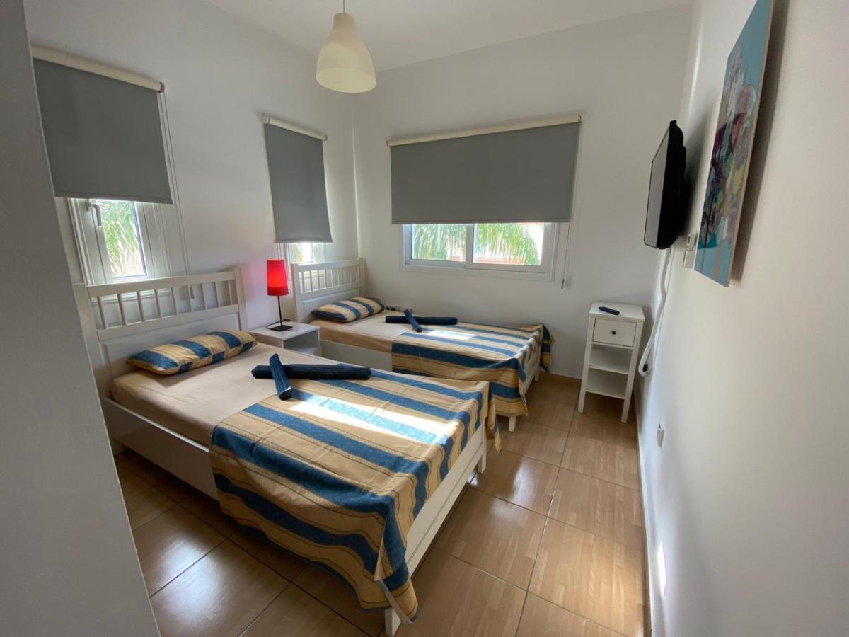Villa Diana - 200 Meters From Kapparis, Fireman'S Beach パラリムニ エクステリア 写真
