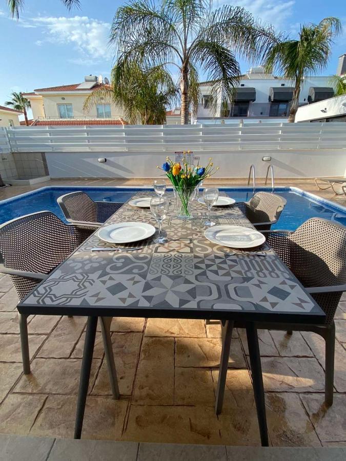 Villa Diana - 200 Meters From Kapparis, Fireman'S Beach パラリムニ エクステリア 写真